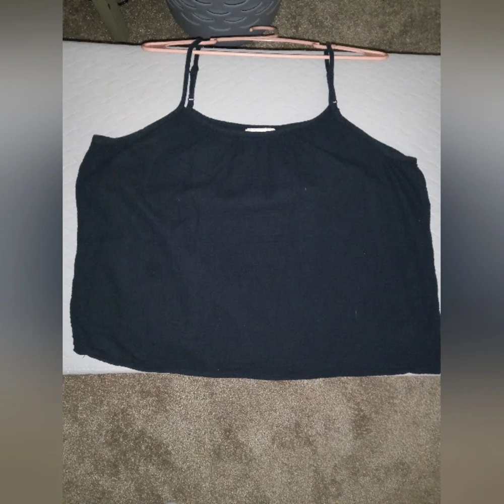 Universal Thread Shirt - Picture 4 of 4